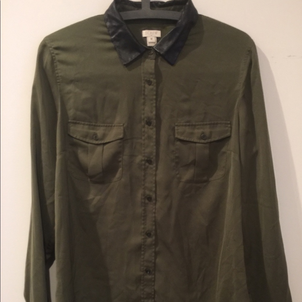 Woman J Crew blouse. Size M.